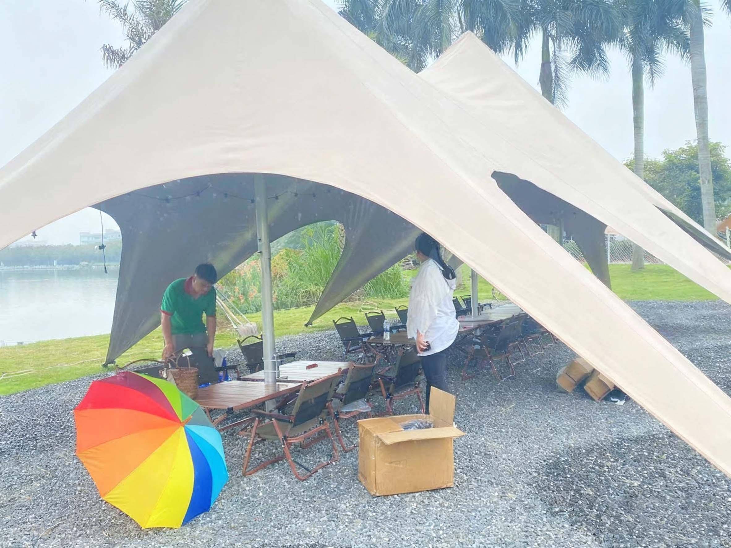 钟形营地帐篷源头厂家适配户外露营景区住宿商业活动多场景需求冰球突破豪华版佛山好来居金属结构房屋有限公司：轻奢度假住宿(图2)